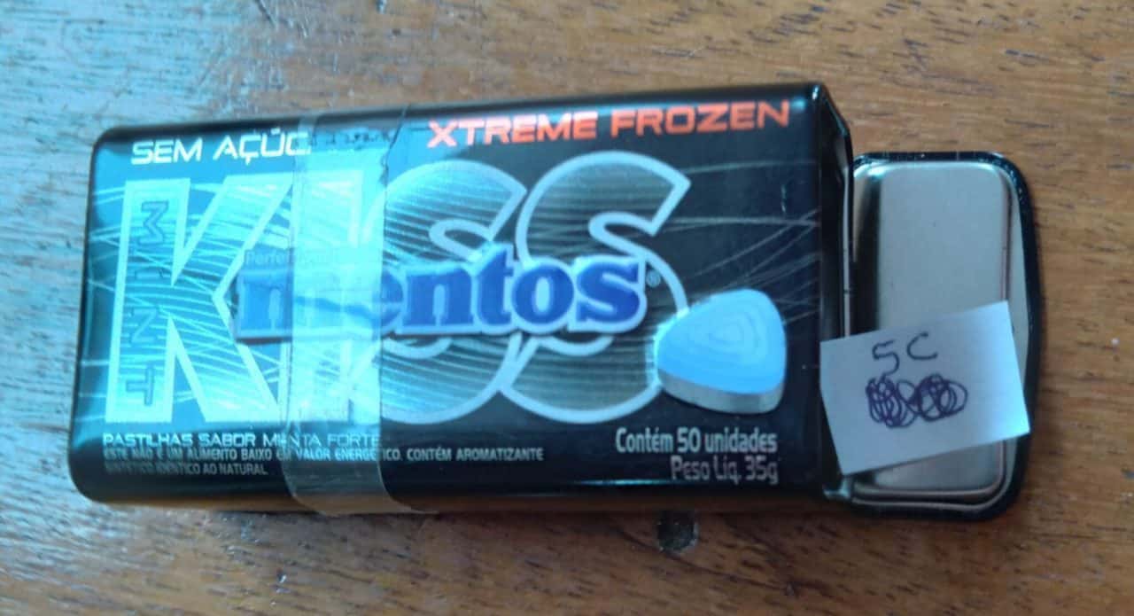 | Casa do Colecionador Lata Embalagem Vazia Mentos Xtreme Frozen.