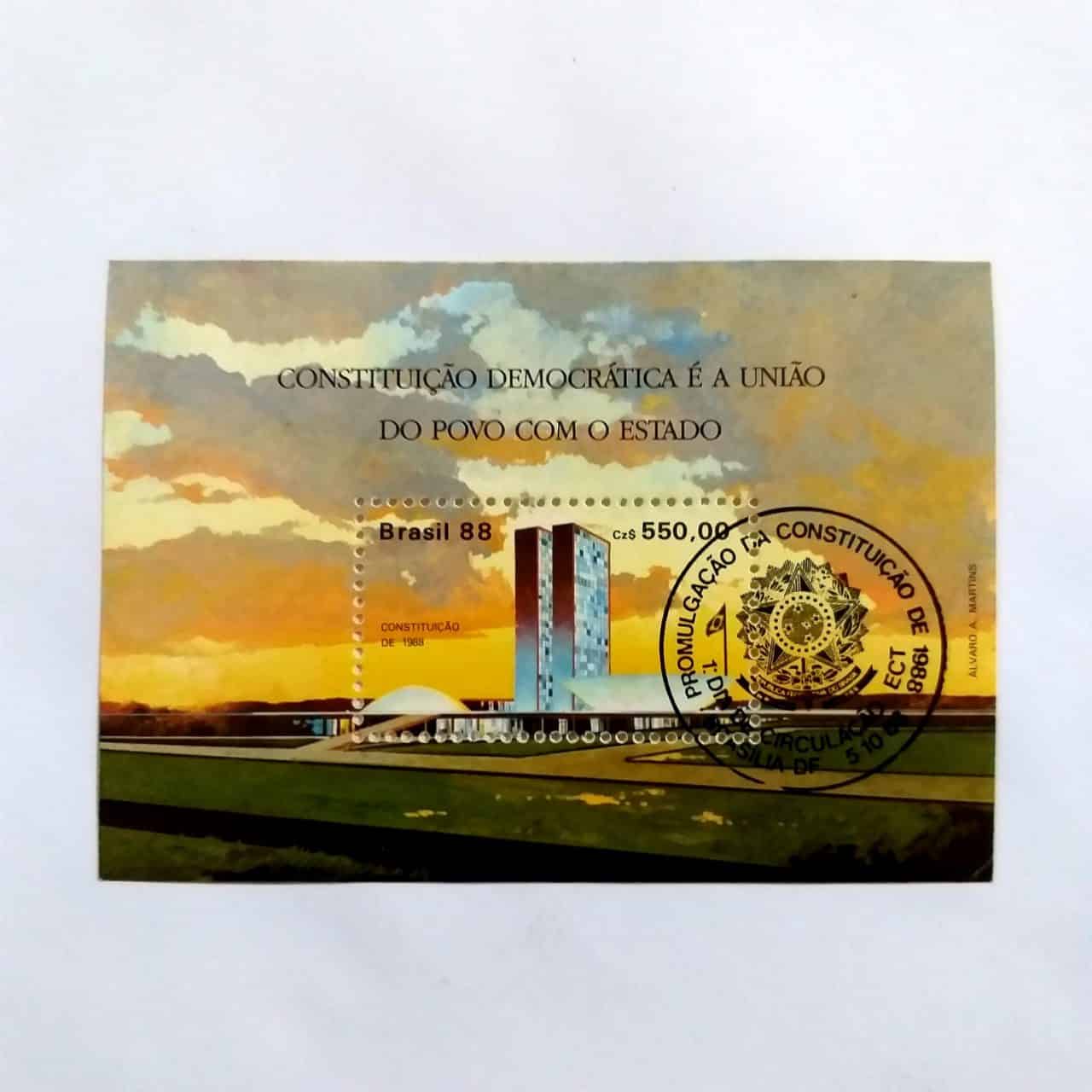 | Casa do Colecionador Bloco Comemorativo - RHM B077 com Carimbo - Promulgação da Constituição de 1988 - 05/10/1988