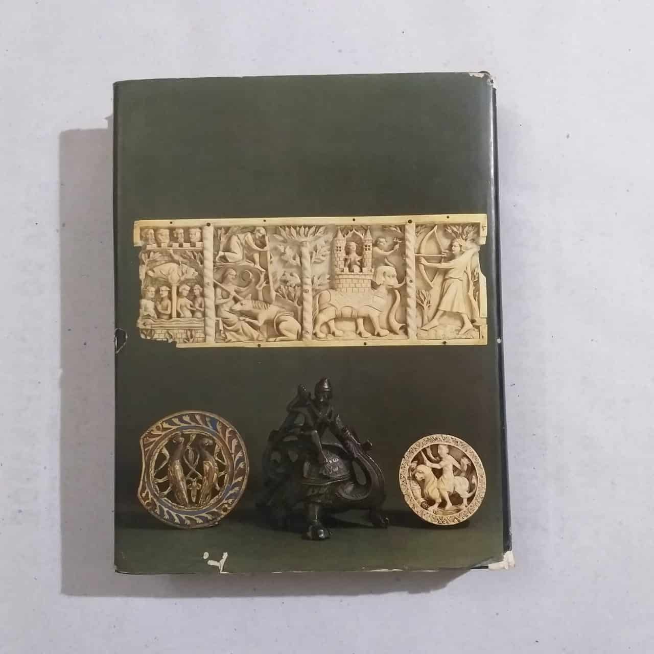 | Casa do Colecionador Catálogo de Leilão de Arte Fina - Art at Auction - Sotheby Parke Bernet - 1977-78