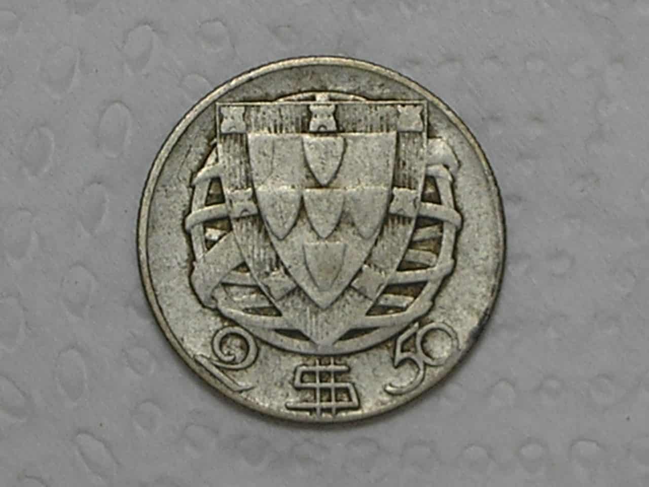 | Casa do Colecionador Portugal) 2-1/2 Escudos - 1943 / Prata / box16.2