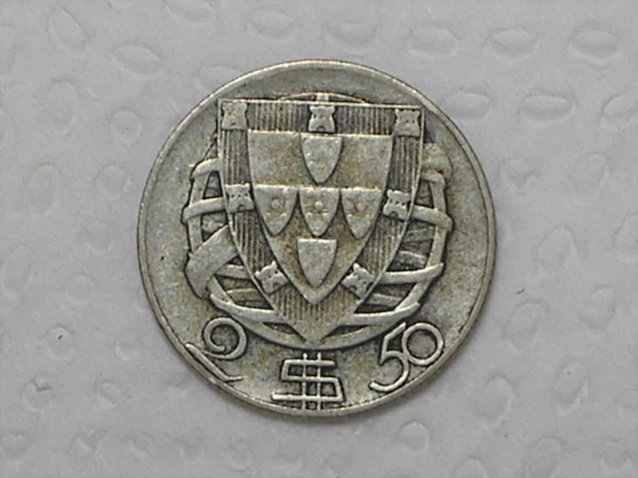 | Casa do Colecionador Portugal) 2-1/2 Escudos - 1944 / Prata / box16.8