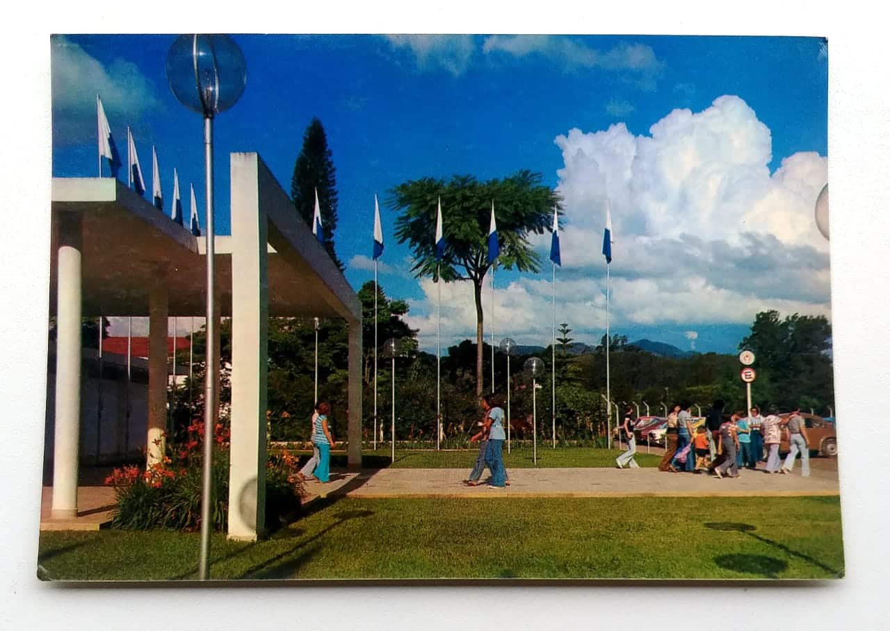 | Casa do Colecionador Cartão Postal - Minas Gerais (São Lourenço) Brasil Turístico Nº 18 - Entrada do Parque das Águas