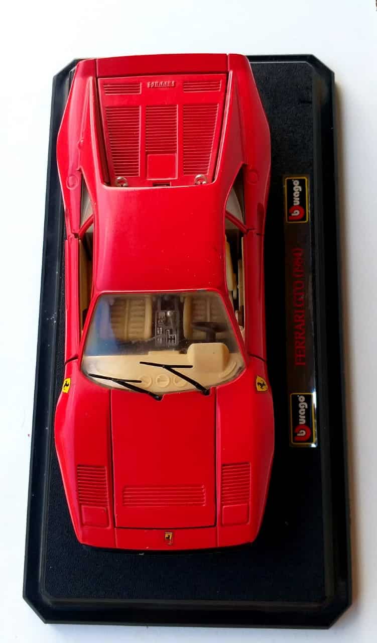 | Casa do Colecionador Ferrari GTO 1984 (Burago) Miniatura Escala 1:24 (Anos 80)