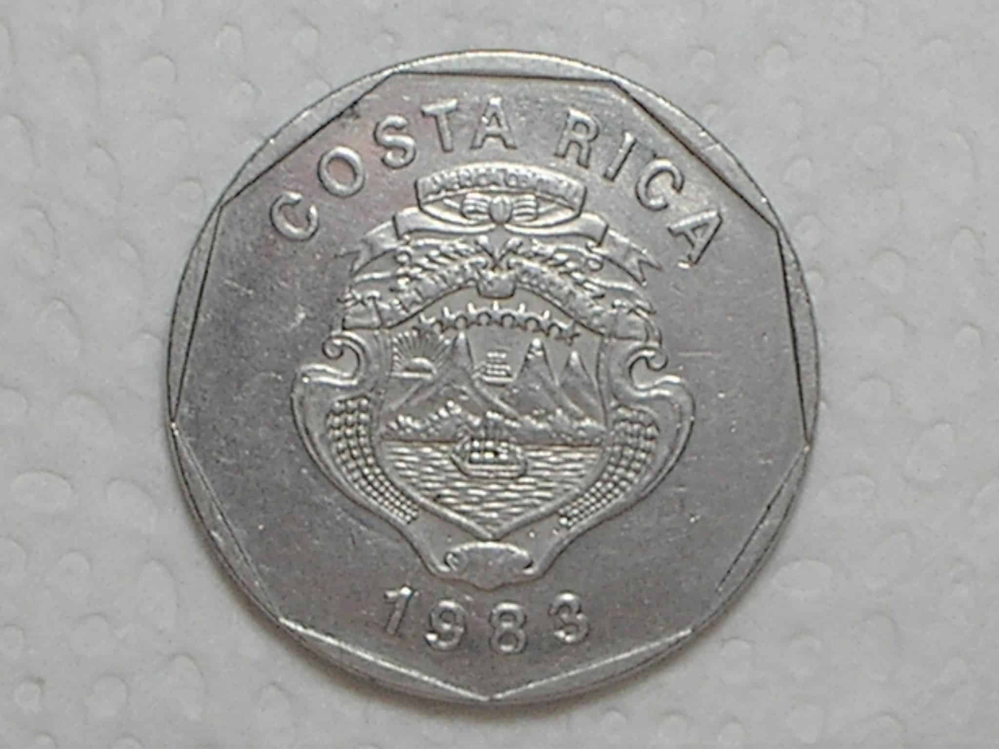 | Casa do Colecionador Costa Rica) 5 e 10 Colones - 1993 / 1983 / Ai / box19.2