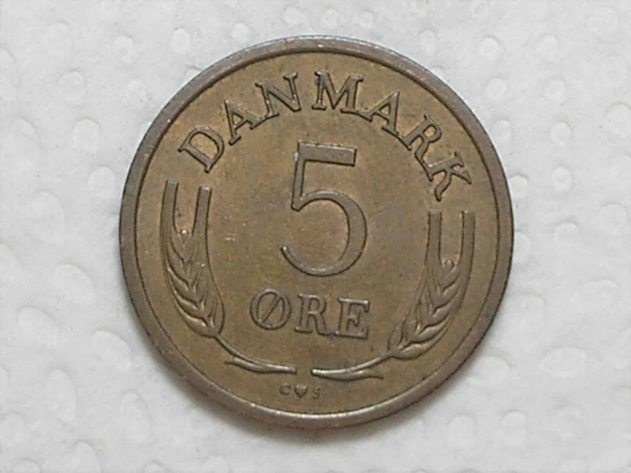 | Casa do Colecionador Dinamarca) 5 Ore - 1964 / Sob / Bz / box19