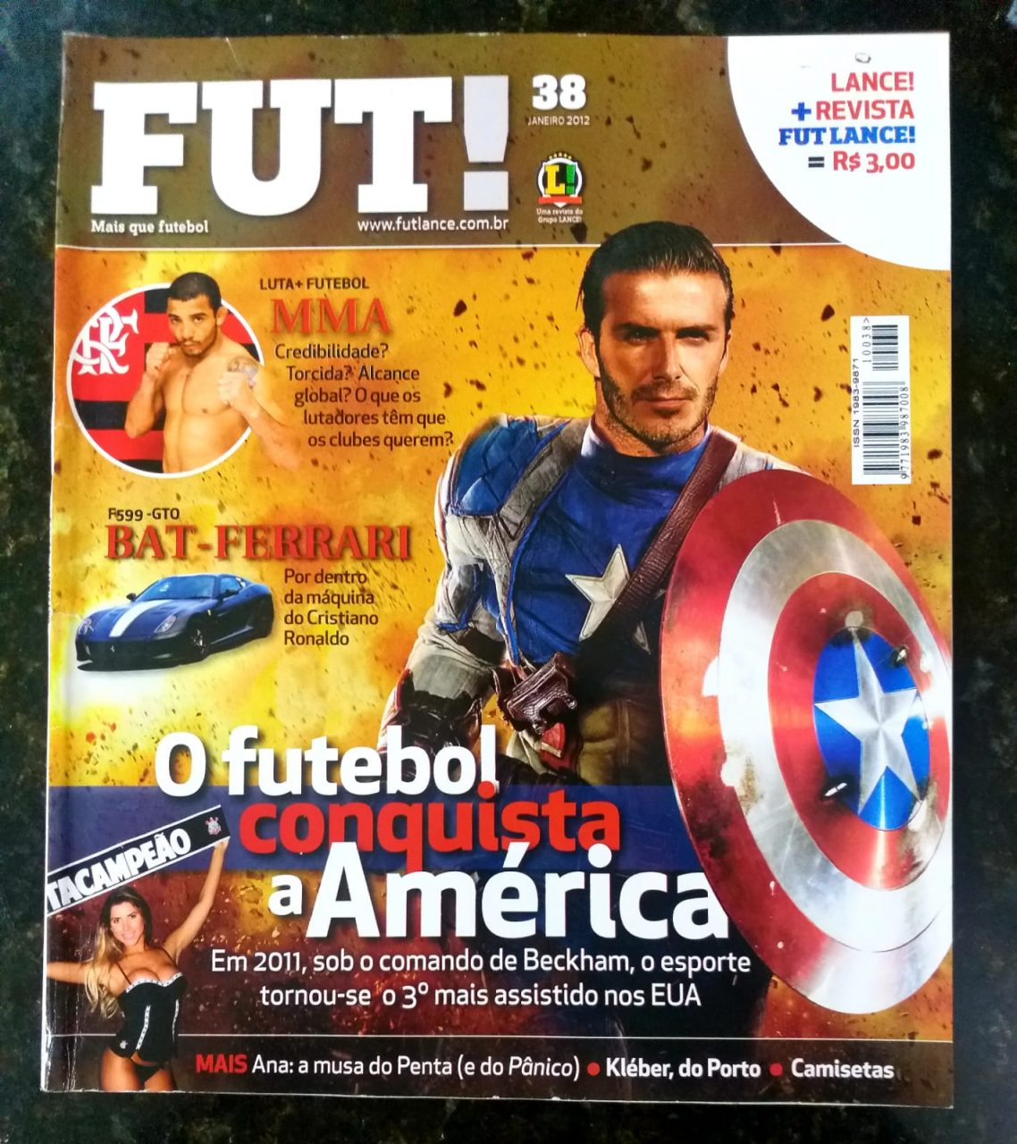 | Casa do Colecionador Fut Lance! Nº 38 - O Futebol Conquista a América - Janeiro 2012 (Revista)