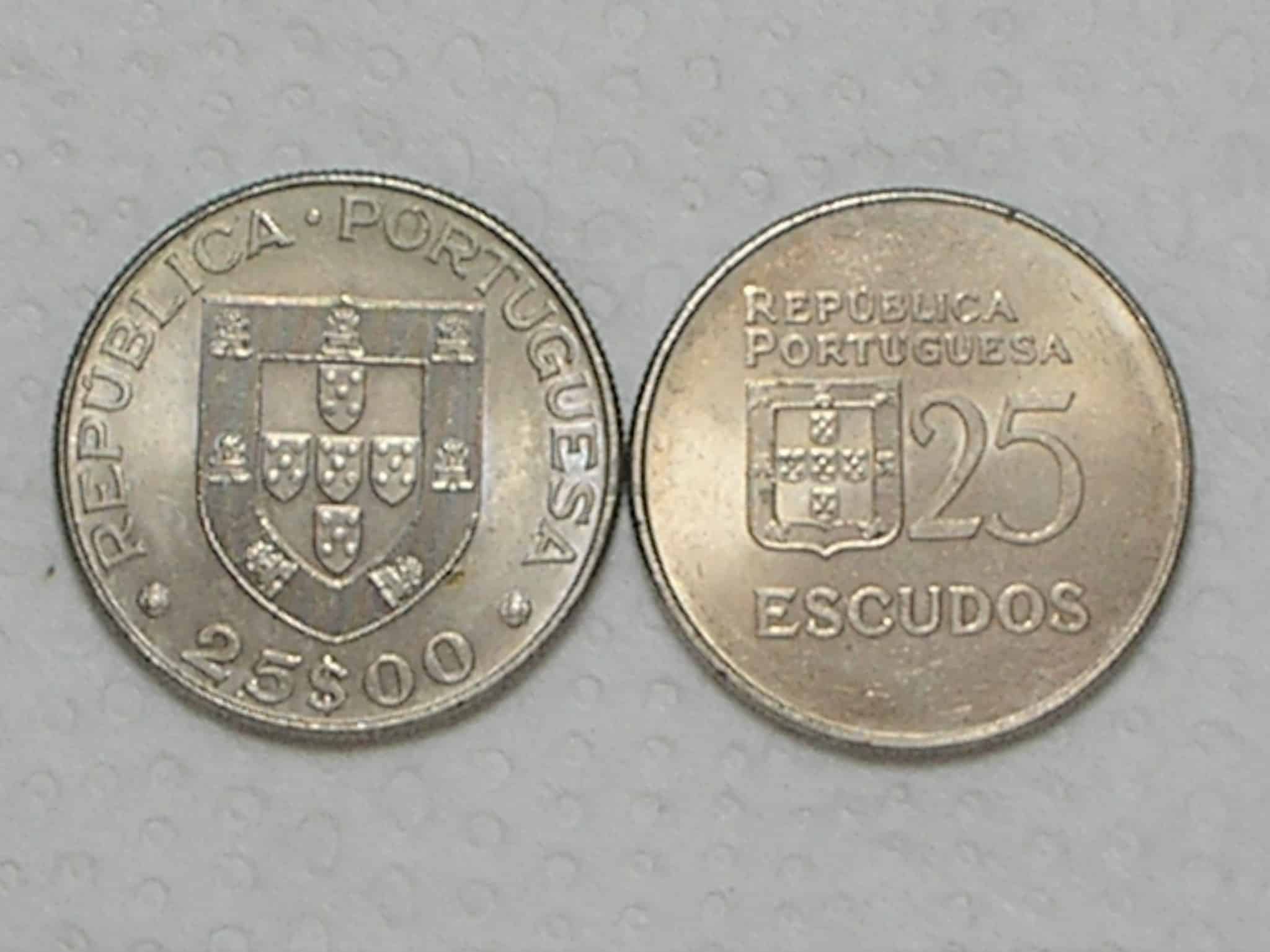 | Casa do Colecionador Portugal) 25 Escudos - 1977 / 1977 - Comemorat. A. Herculano e Liberdade / m350