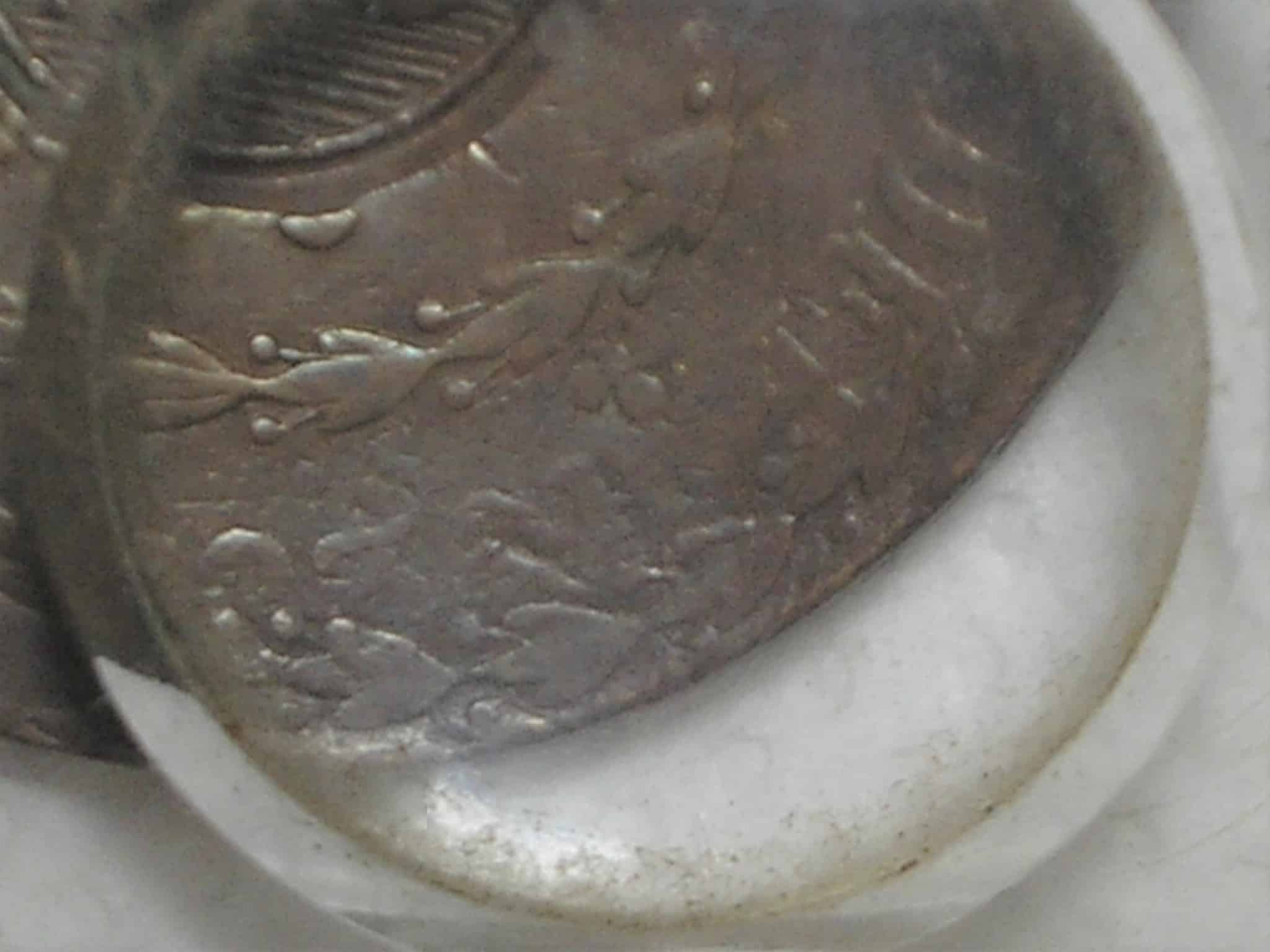 | Casa do Colecionador 80 Réis – 1832 - Rio / Recunhada sobre outro 80 Réis do Império / 20 tulipas / Carimbo 40/ Raro / Império D. Pedro I / Cobre / Mbc / box21