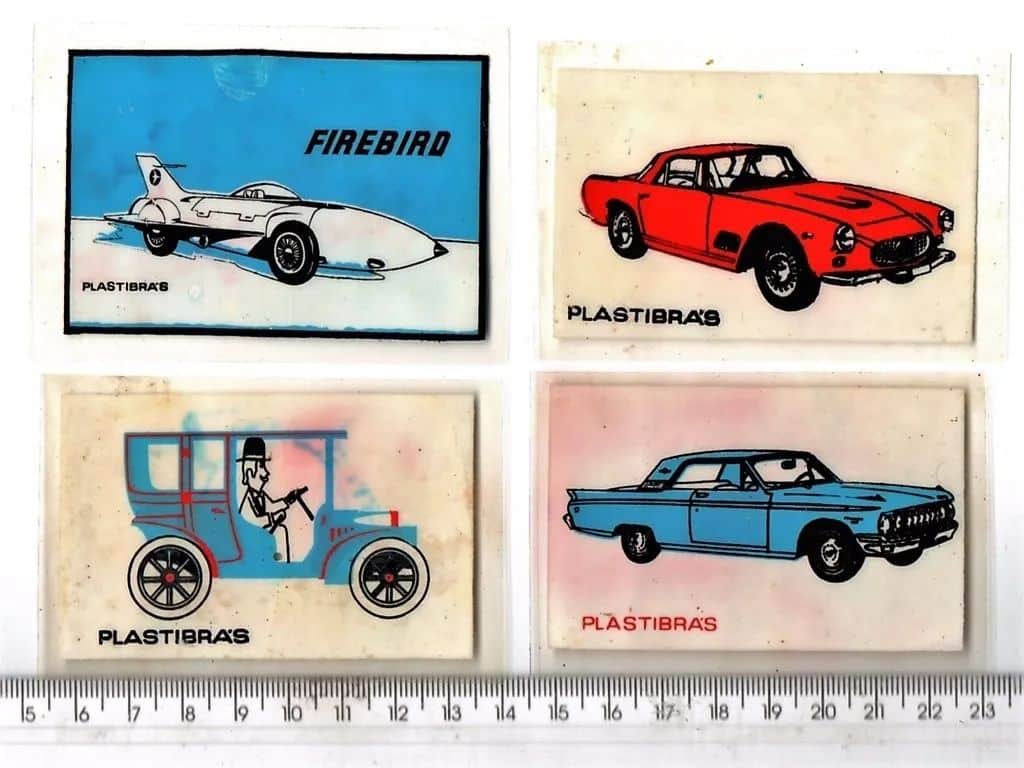 | Casa do Colecionador Antigo Plastico Adesivo Carros Plastibras Lote Com 4 Diferentes - Anos 60