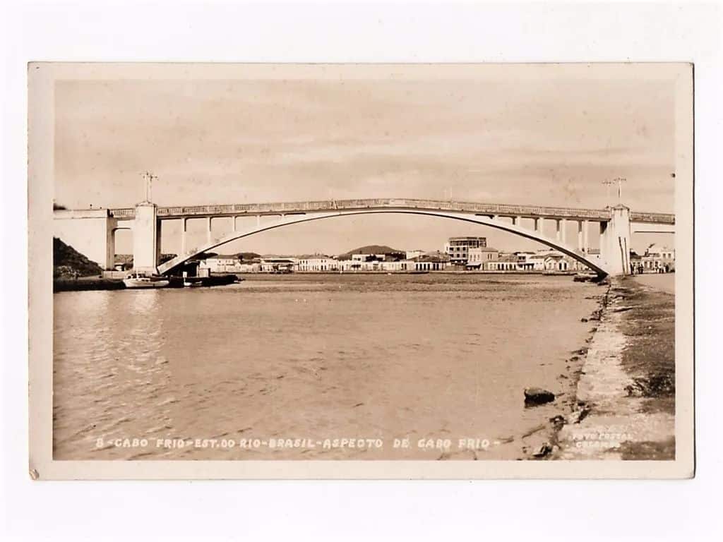 | Casa do Colecionador Cartao Postal Fotografico - Cabo Frio ( RJ ) - Ponte - Anos 50