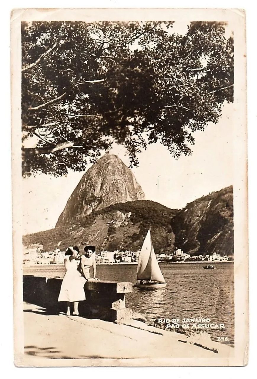 | Casa do Colecionador Cartao Postal Fotografico - Pão de Açucar e Lagoa - Rio De Janeiro - Anos 50