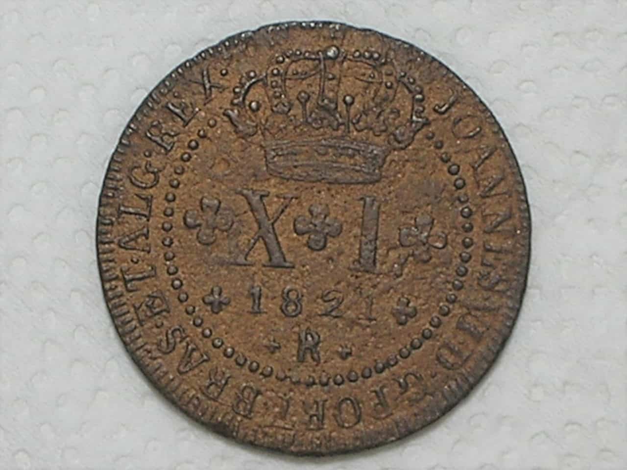 | Casa do Colecionador XL Réis – 1821 Rio = 51 Perolas / Pecunia, A sem traço / Reino Unido - D. João VI / Cobre / Escassa / Mbc/Sob / Box23