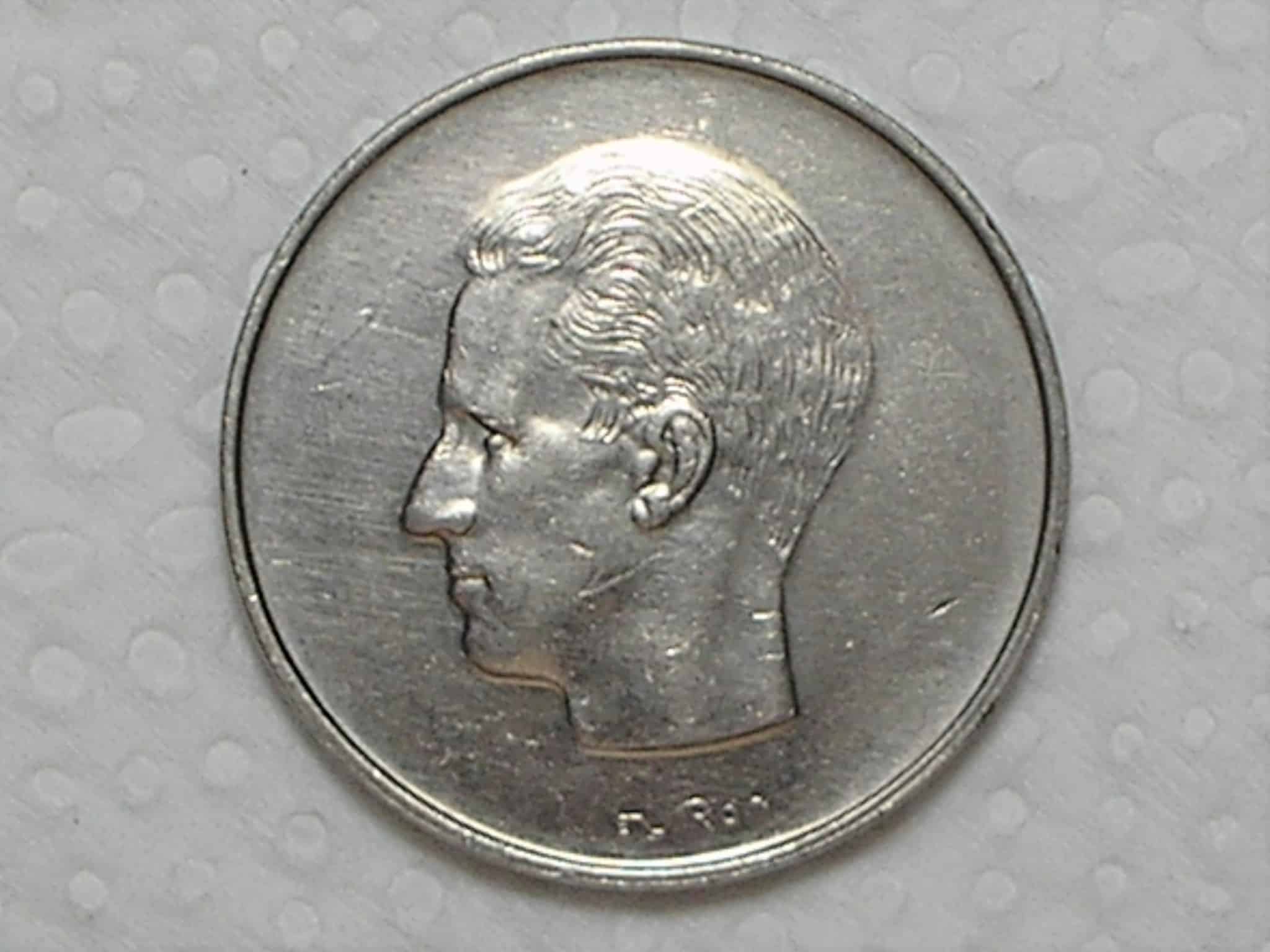 | Casa do Colecionador Belgica) 10 Francs - 1971 / Ni / Sob/Fc / box25