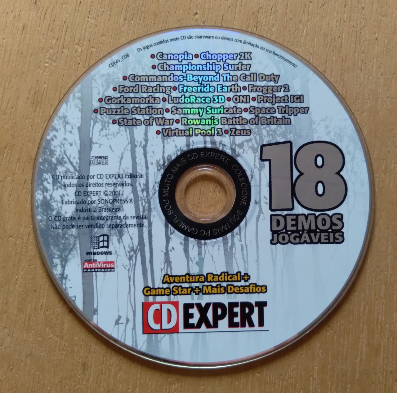 | Casa do Colecionador Jogo para Computador cd expert / 18 demos jogáveis.