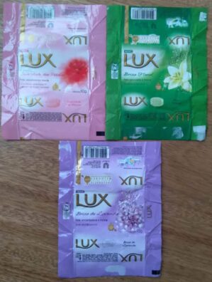 C1 Embalagem vazia Sabonete 90 g Novo Lux Flores.