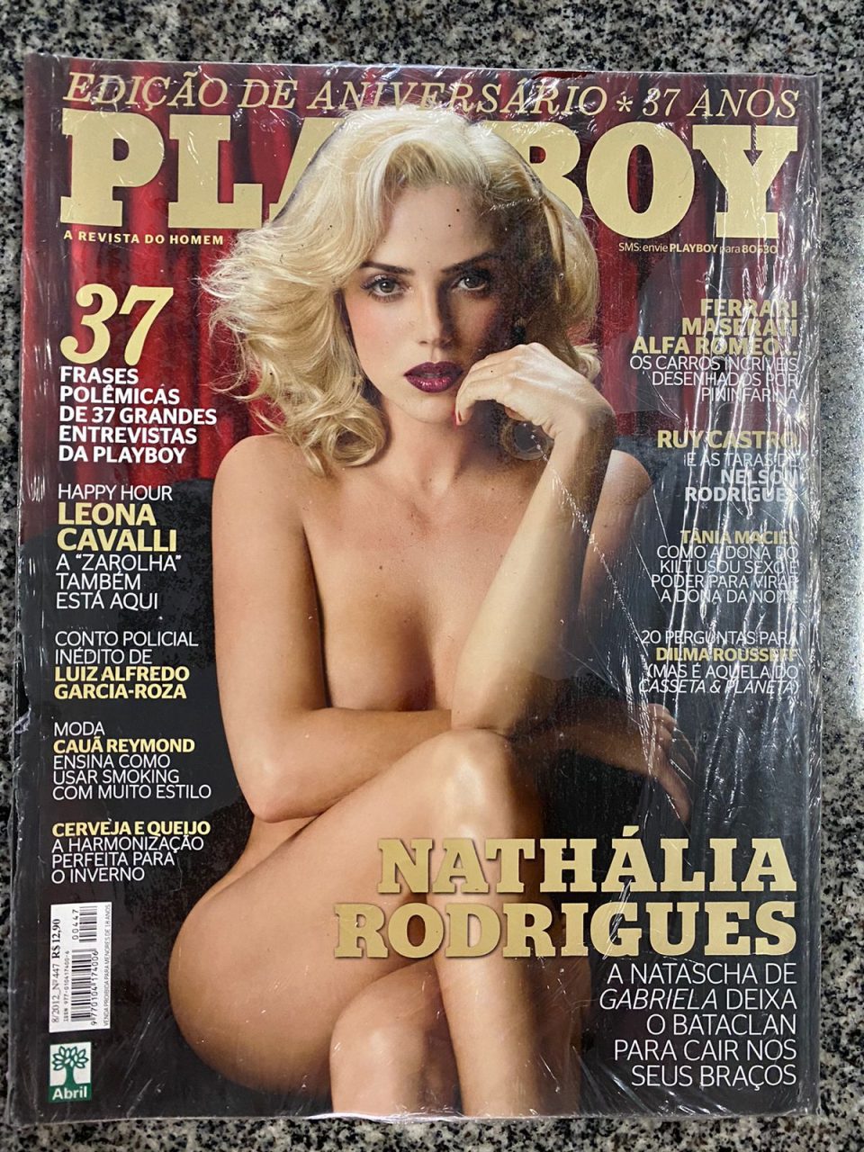 | Casa do Colecionador Playboy Nº 447 - Nathália Rodrigues - Agosto 2012 ( Revista com Pôster)