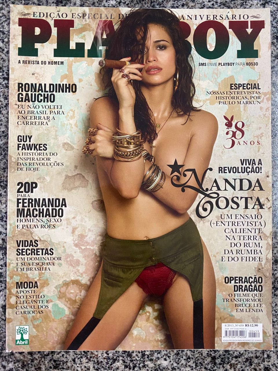 | Casa do Colecionador Revista Playboy Nº 459 - Nanda Costa - Agosto 2013 ( Revista com Pôster)