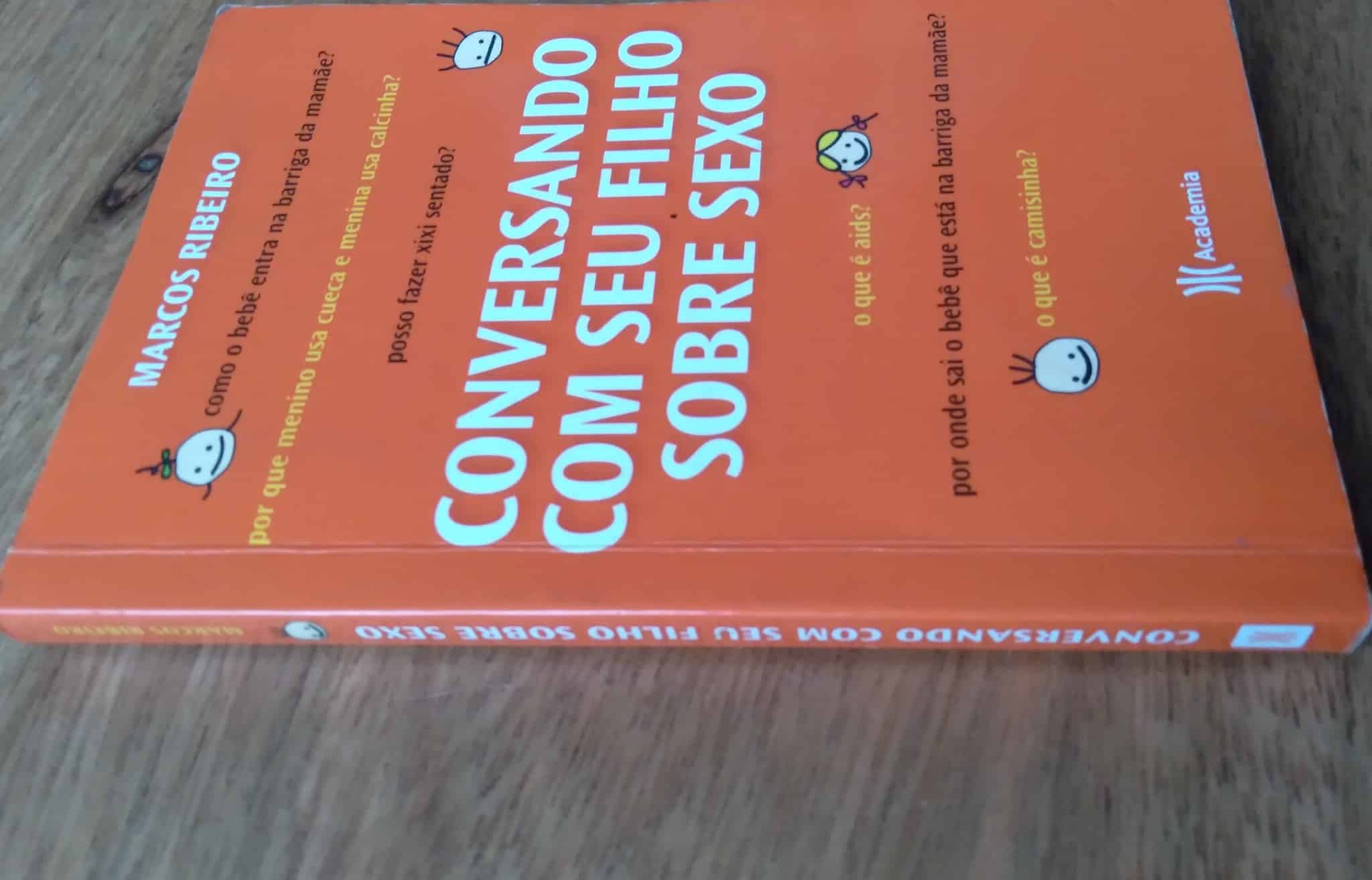 | Casa do Colecionador Conversando com seu filho sobre Sexo / Marcos Ribeiro Academia.