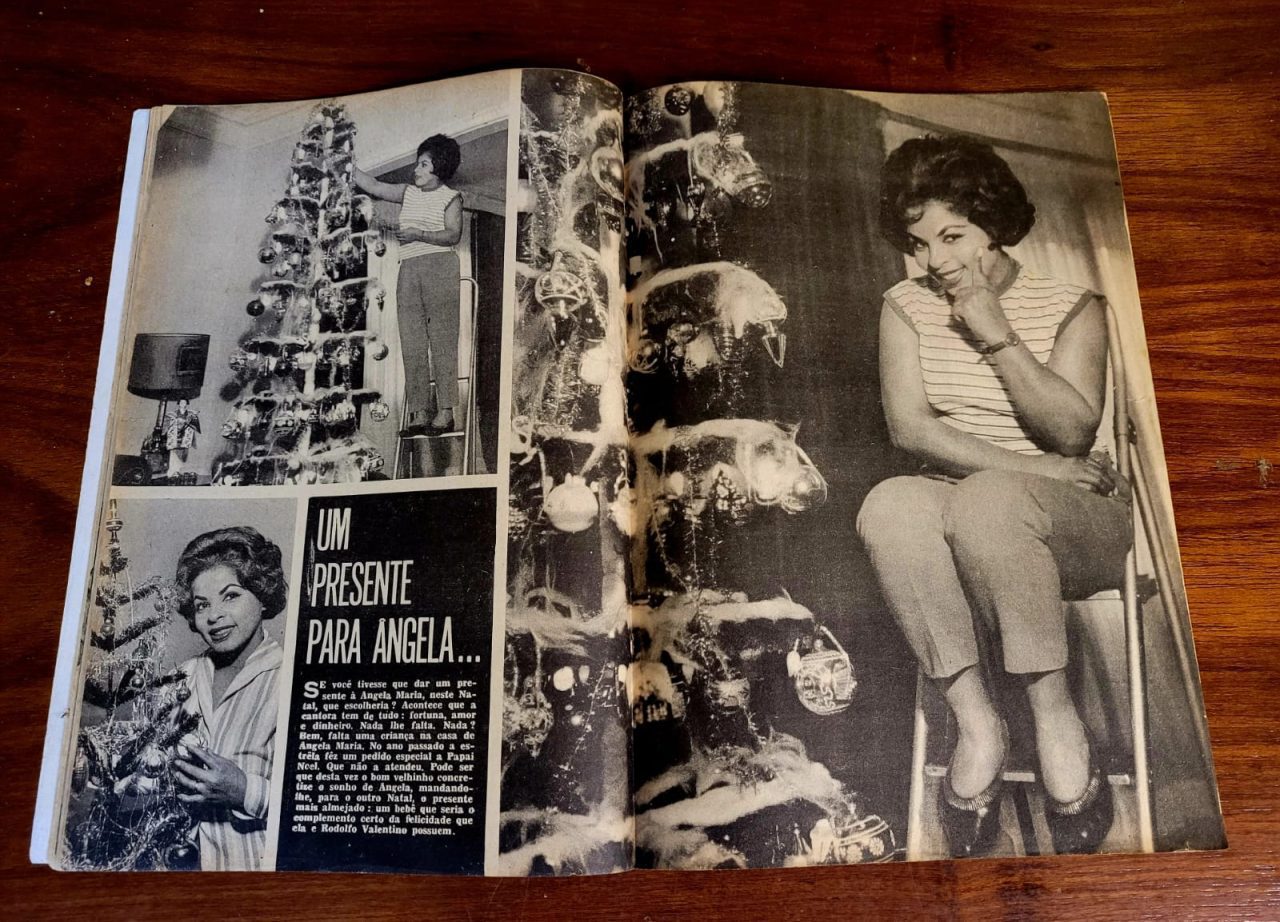 | Casa do Colecionador Revista do Rádio Nº 590 - Capa Emilinha Borba e Cauby Peixoto - 7 Janeiro 1961