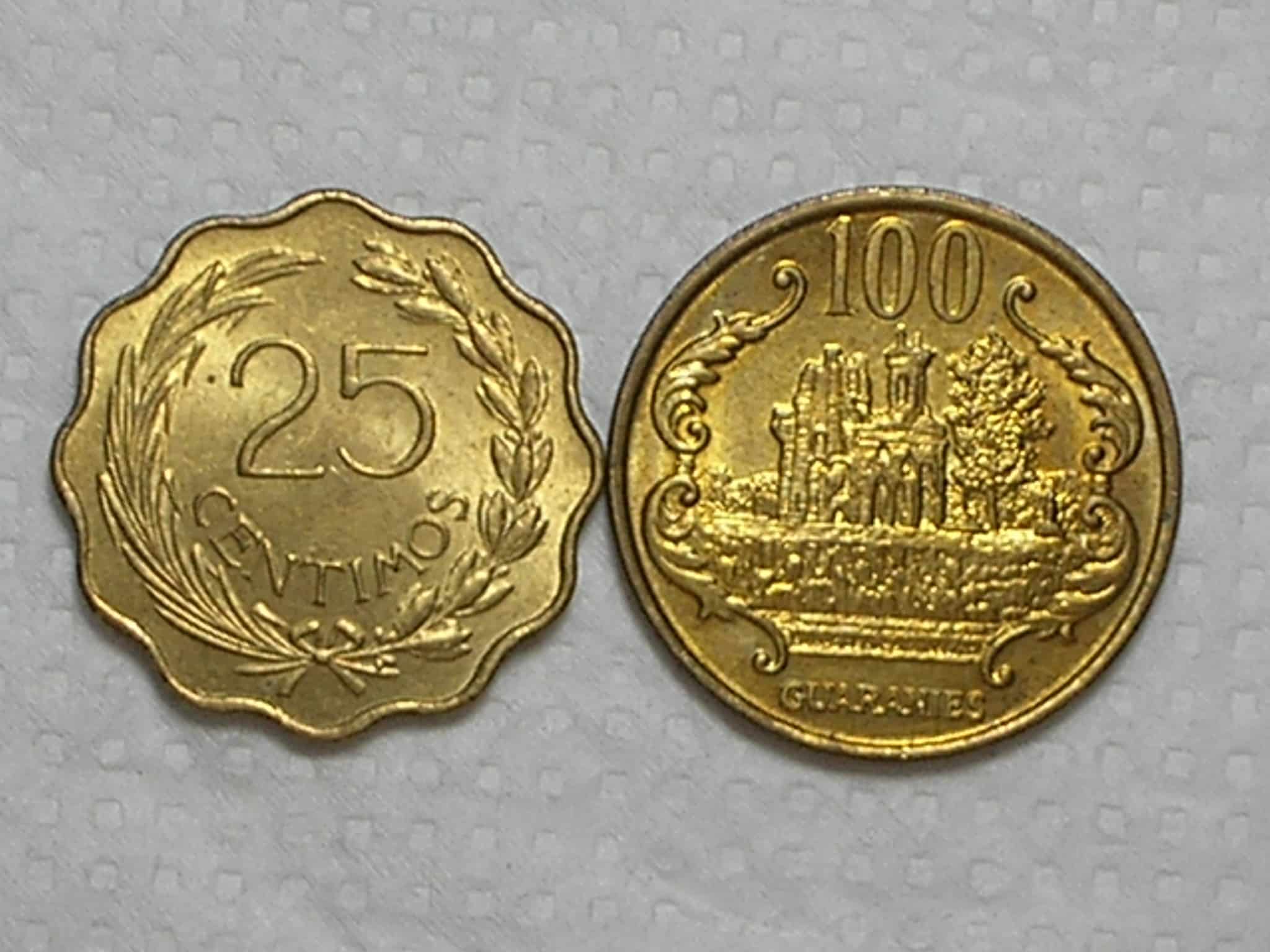 | Casa do Colecionador Paraguay) 25 Centimos - 1953 + 100 Guaranies - 1993 / Bz-Al / Soberbas / box31