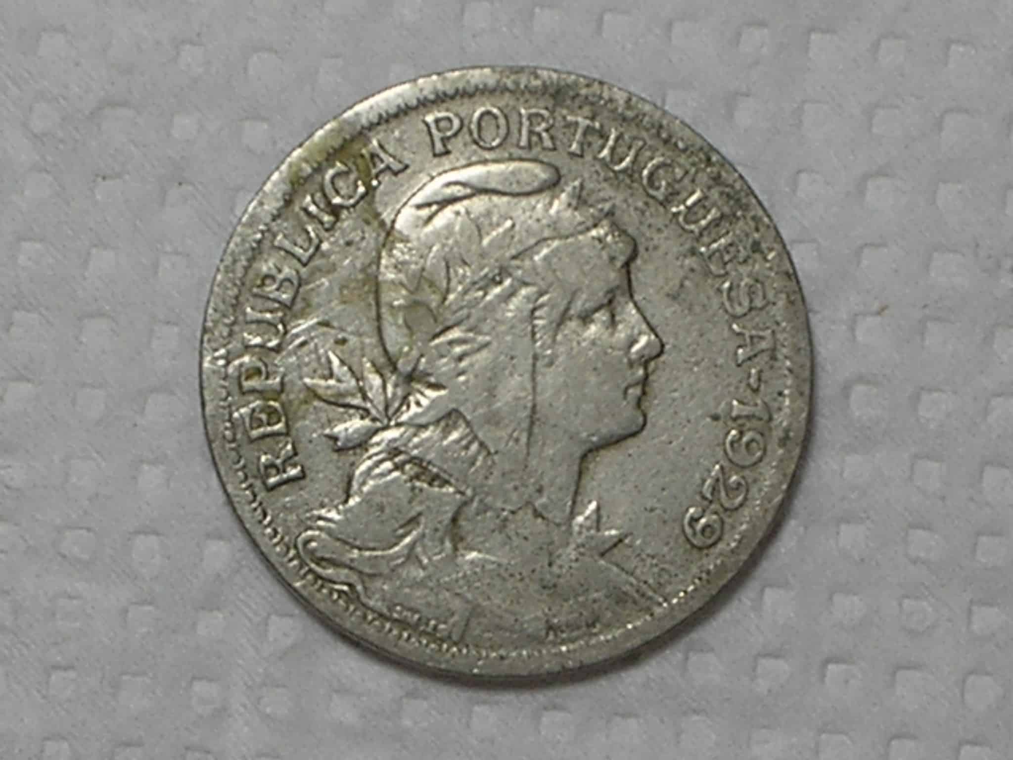 | Casa do Colecionador Portugal) 50 Centavos - 1929 / Escassa / Co-Ni / box31.2