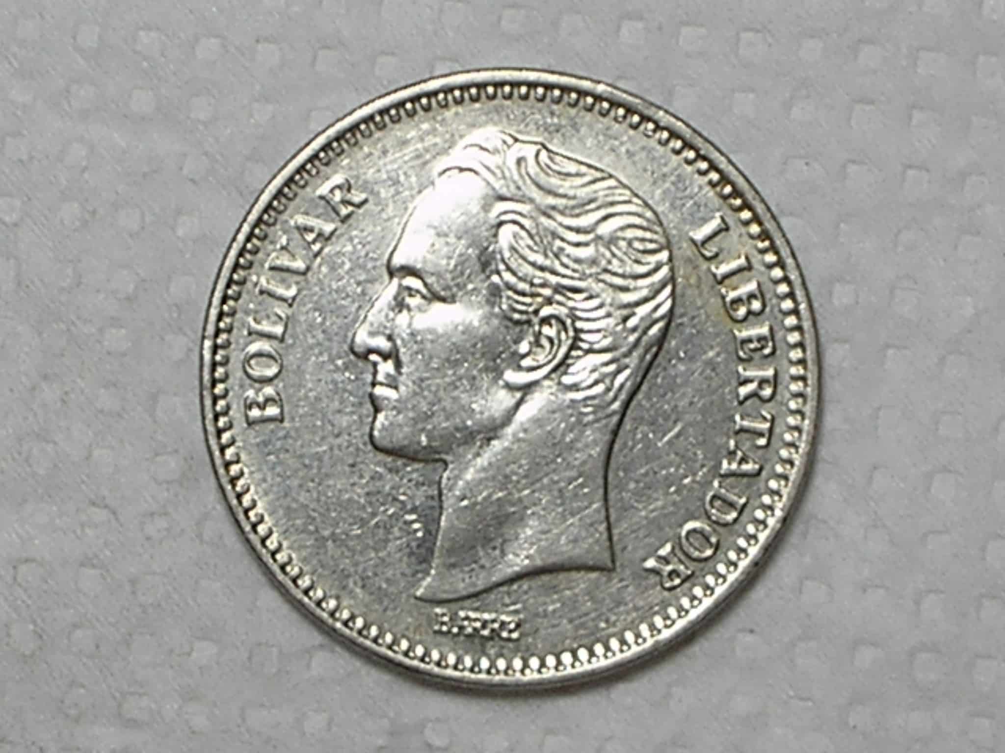 | Casa do Colecionador Venezuela) 2 Bolivares - 1990 / Niquel / box31