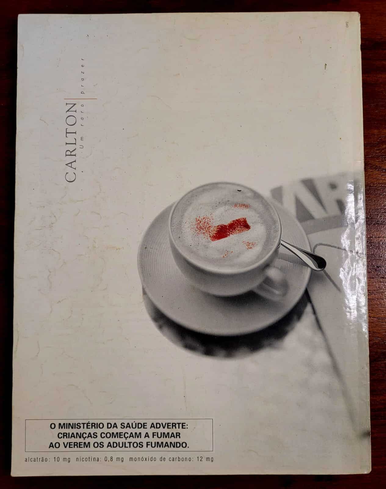 | Casa do Colecionador Playboy Nº 299 - Daniela, Gizelle e Thaís do Axé Blond - Revista com Pôster - Junho 2000