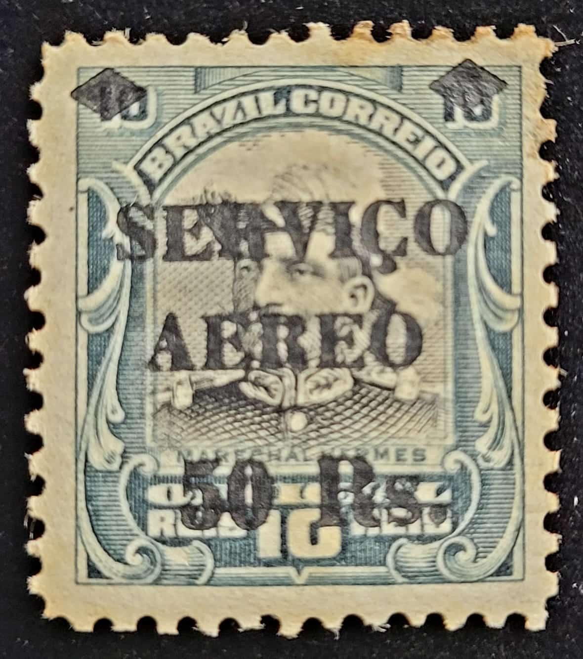 | Casa do Colecionador Aéreos - RHM A001 (Novo) 50 Réis - Selos Oficiais de 1913 - Hermes da Fonseca com Sobrecarga Preta - 28/12/1927 (Selos do Brasil)