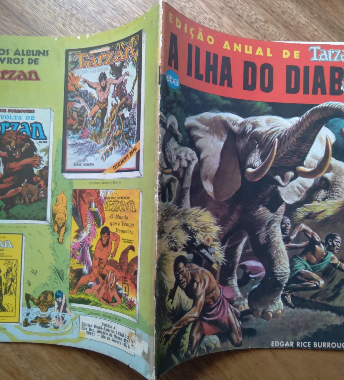 | Casa do Colecionador Gibi Ebal Tarzan Anual A Ilha do Diabo / formato grande.