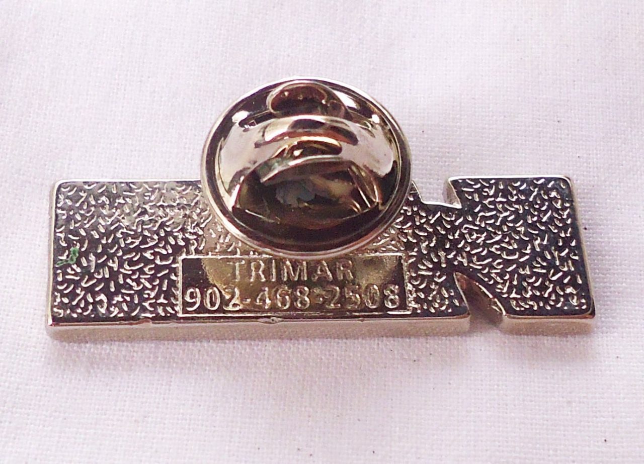 | Casa do Colecionador Pin Metal Esmaltado Halifax International Airport
