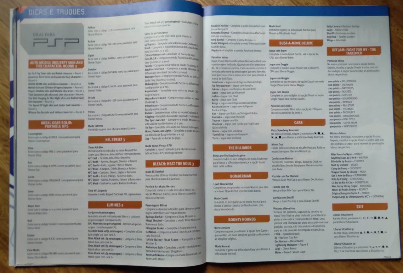 | Casa do Colecionador 27G Revista Playstation PSWorld 40 / Piratas ou herois GTA.