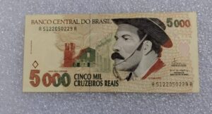 Cédulas do mundo *Gaúcho*