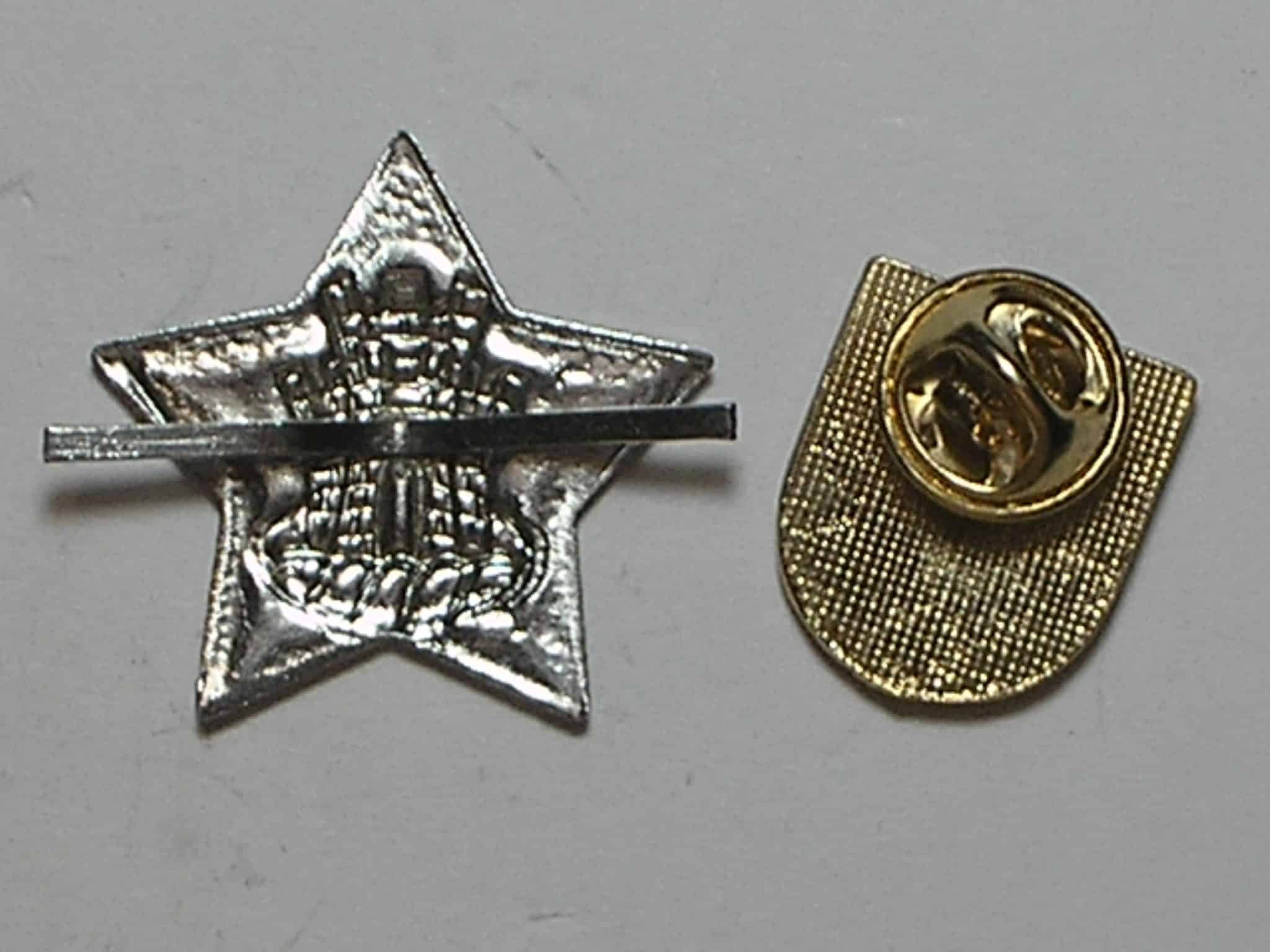 | Casa do Colecionador Militaria - 2 pins castelo e Coe - Comando de Operações Especiais, com prendedor, 2,5 cm maior tamanho, metal e latão, esmaltados