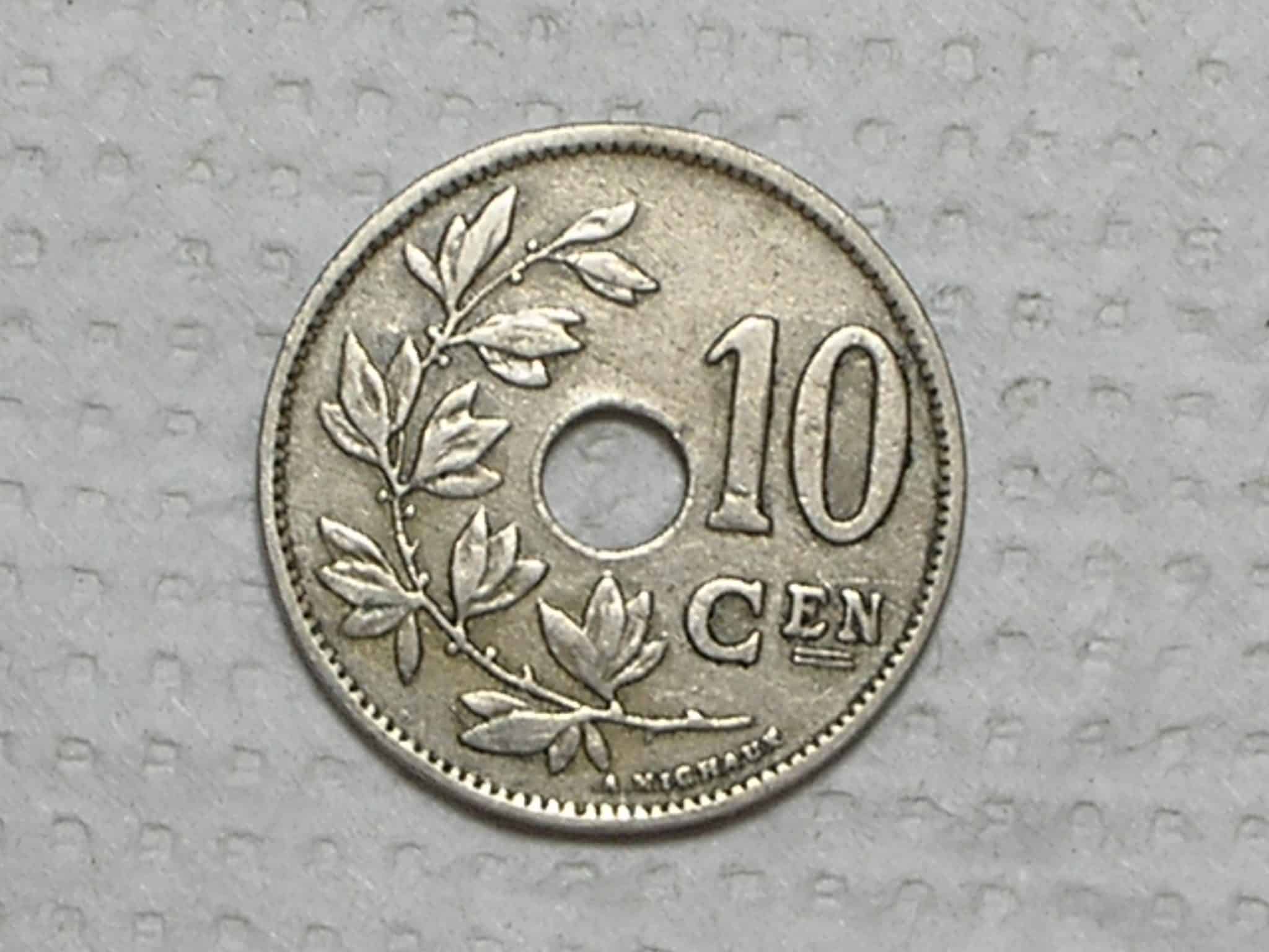 | Casa do Colecionador Belgica) 10 Centimes - 1924 / Holed center / Cu/Ni / box39