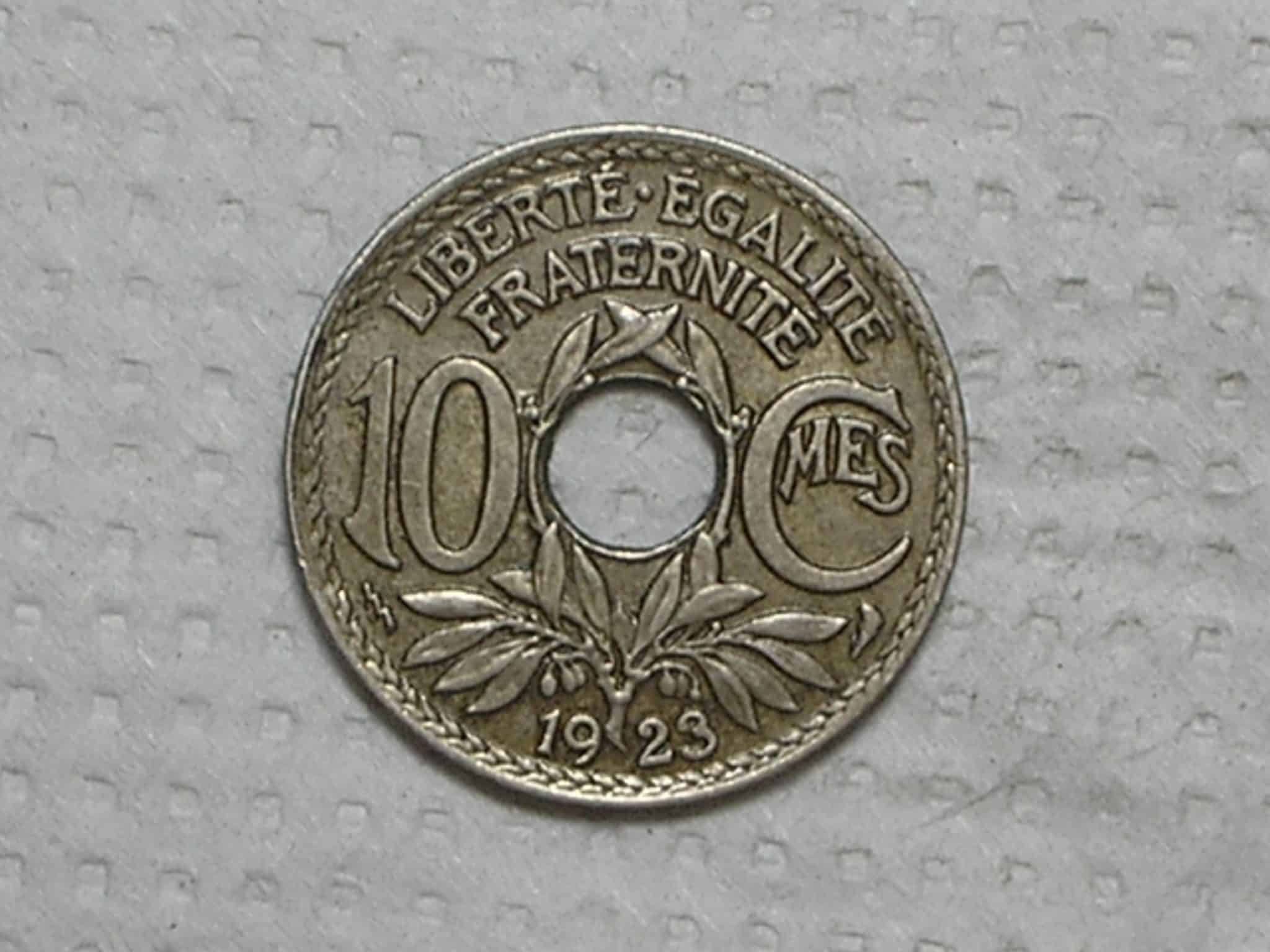 | Casa do Colecionador França) 10 Centimes - 1923 / Holed center / Co/Ni / box40.1