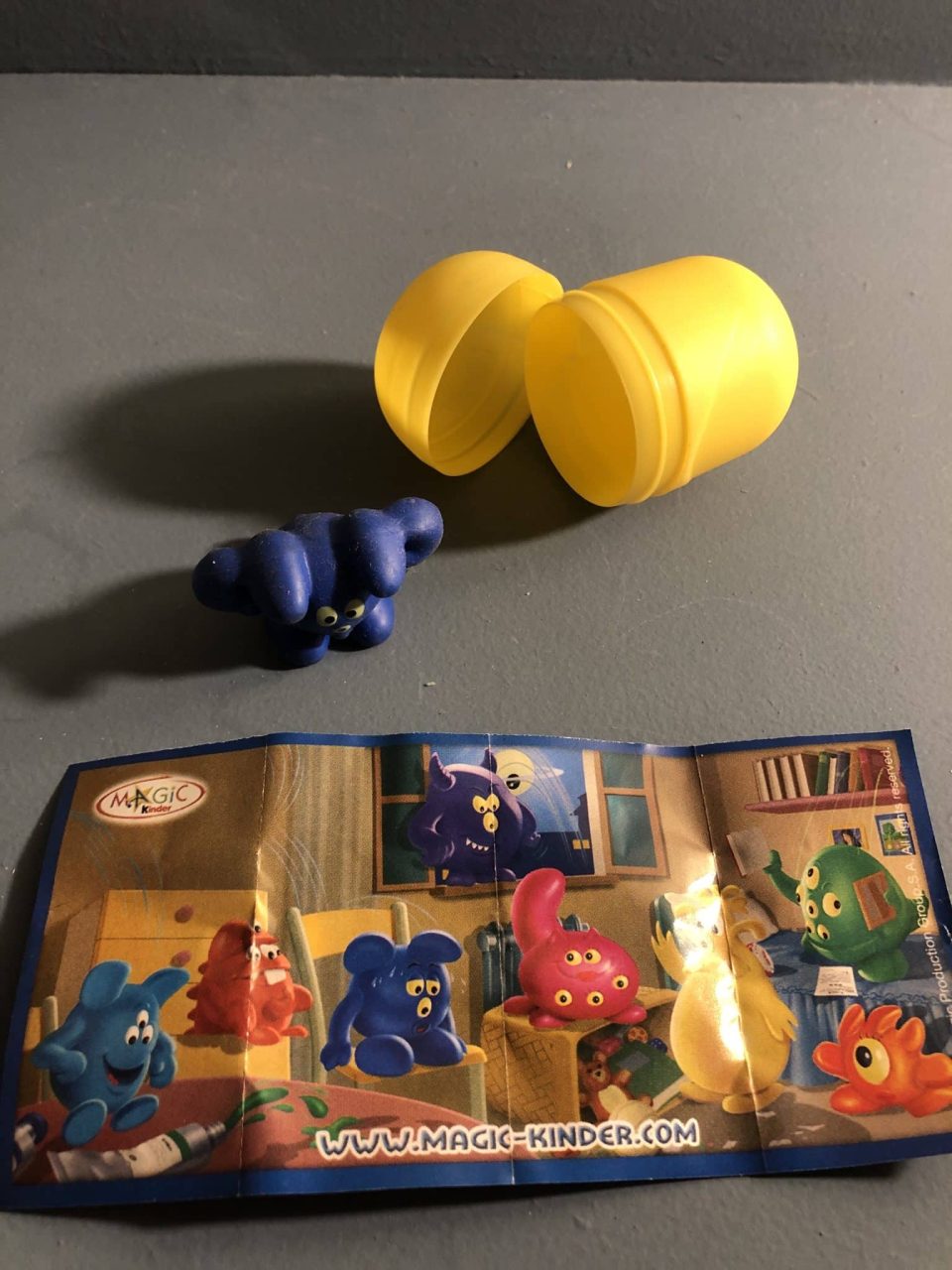| Casa do Colecionador Lote Brinquedos Brindes Kinder Ovo Com Encarte e Capsula Originais