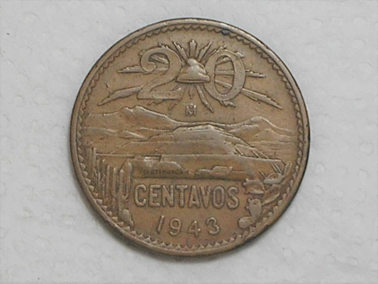 | Casa do Colecionador México) 20 Centavos - 1943 - 1ª da série - Escassa / Bz / Sob / box36