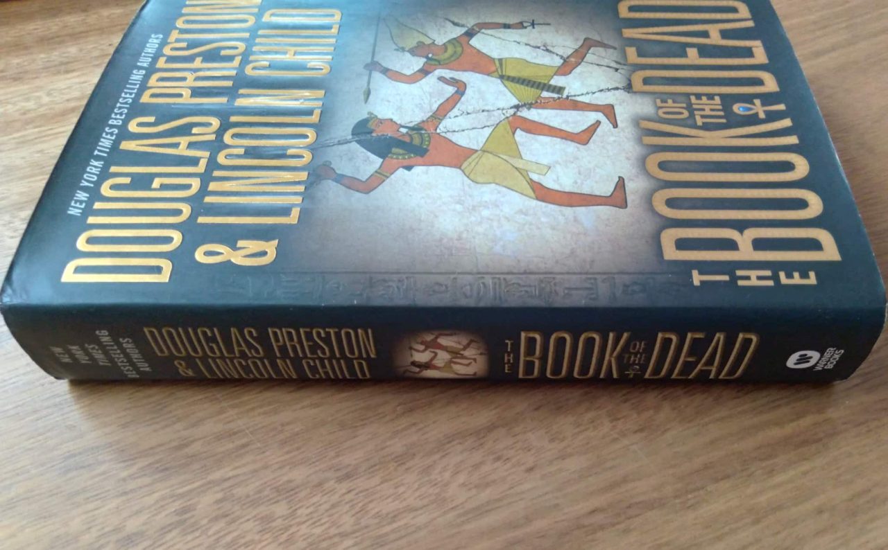 | Casa do Colecionador Livro em inglês capa dura Book of the Dead. Douglas Preston e Lincoln Child.