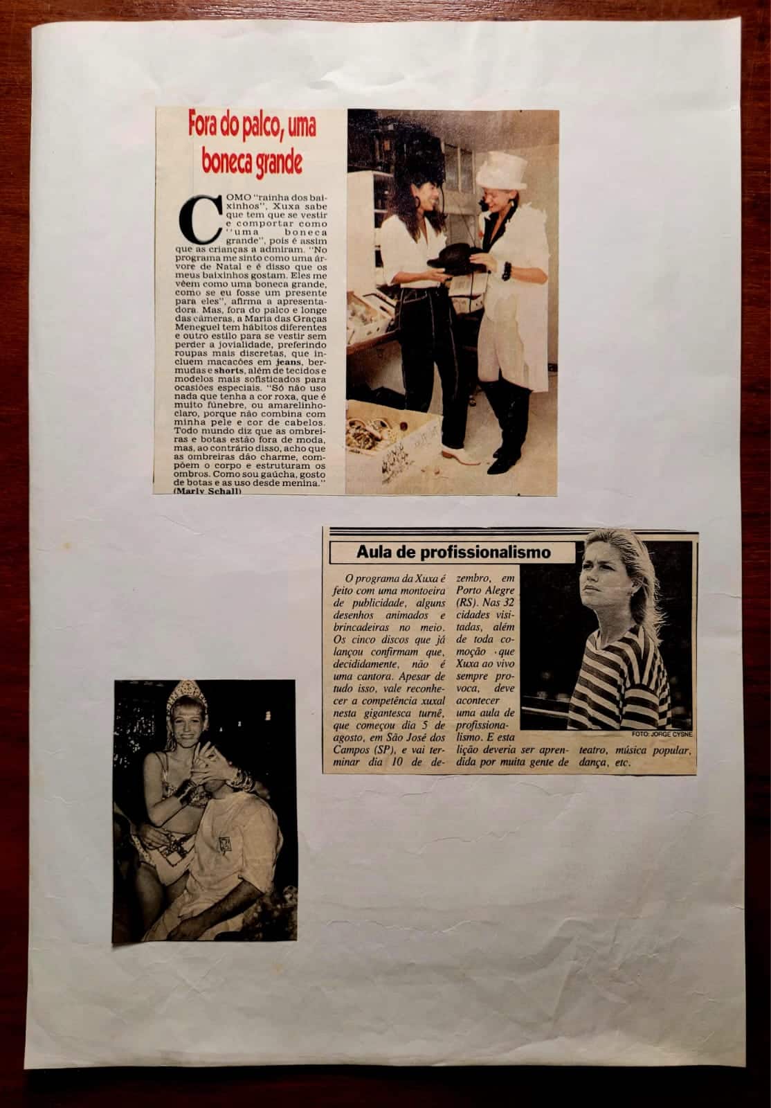 | Casa do Colecionador Recorte de Revista de época - Xuxa faz museu com as 800 roupas de seu Programa