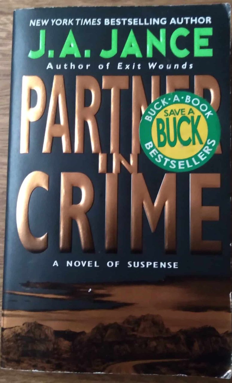 | Casa do Colecionador Pocketbook em inglês Partner in crime. J A Jance. Avon Books.