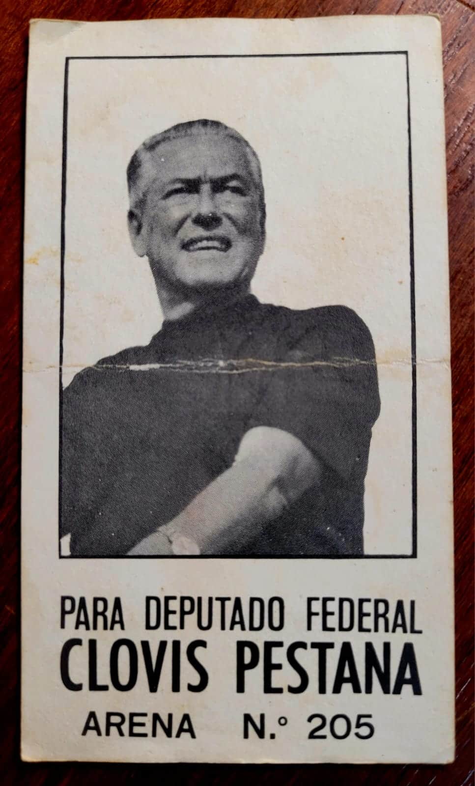 | Casa do Colecionador Calendário de Bolso (Tema Política) Clovis Pestana (Arena) Deputado Federal - Ano 1975