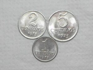 Série 1 / 2 / 5 Centavos - 1975 / Flor de cunho / m420.1