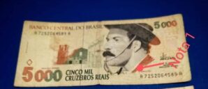 Cédula brasileira rara e difícil do gaúcho -5000 Cruzeiros Reais, MBC (pequeno sinal no meio, ver foto)