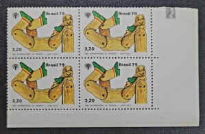 Comemorativos - RHM C1123 (Quadra) Ano Internacional da Criança - Boneco de Pau - 12/10/1979 (Selos do Brasil)