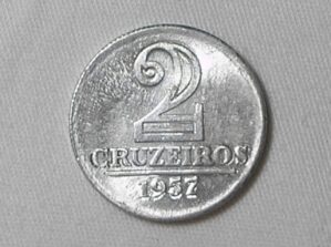 Escassa moeda de 2 Cruzeiros de 1957 Flor de cunho