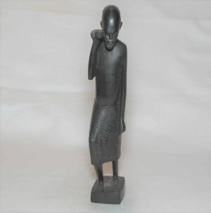 Escultura esculpida e talhada em madeira no estilo de homem Africano --- Importado