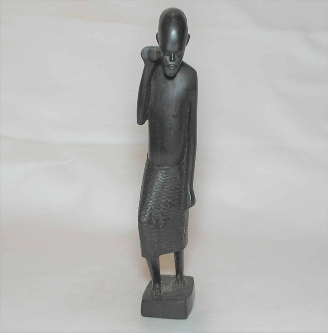 | Casa do Colecionador Escultura esculpida e talhada em madeira no estilo de homem Africano --- Importado