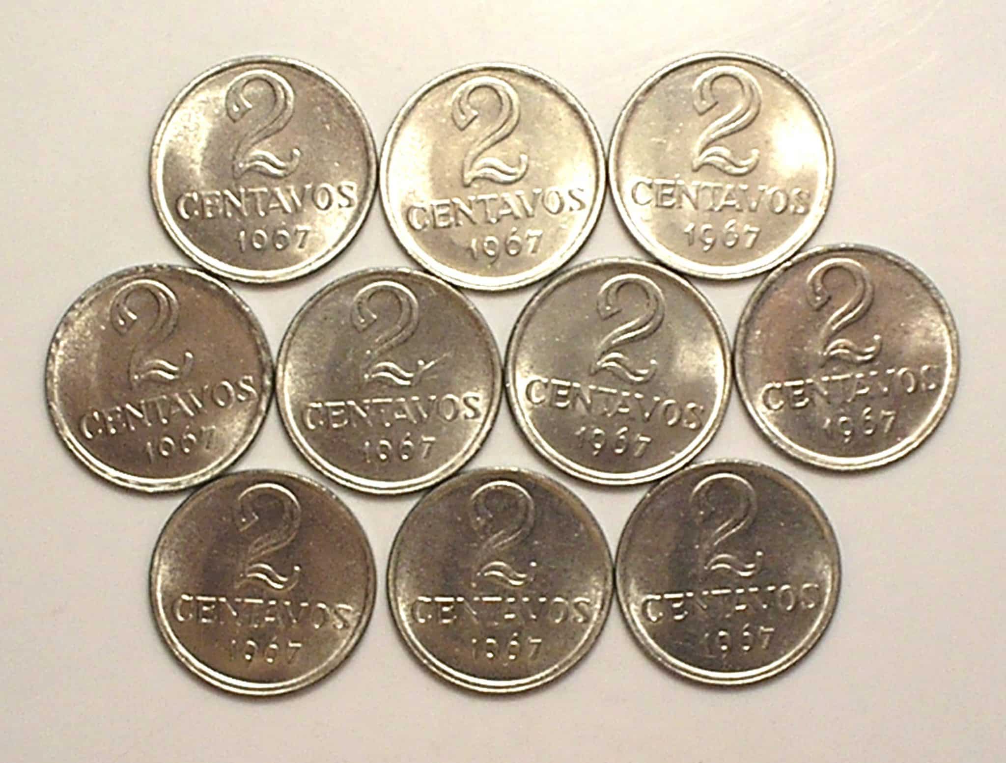 10 Moedas de 2 Centavos de 1967 Flor de Cunho - Raro no estado