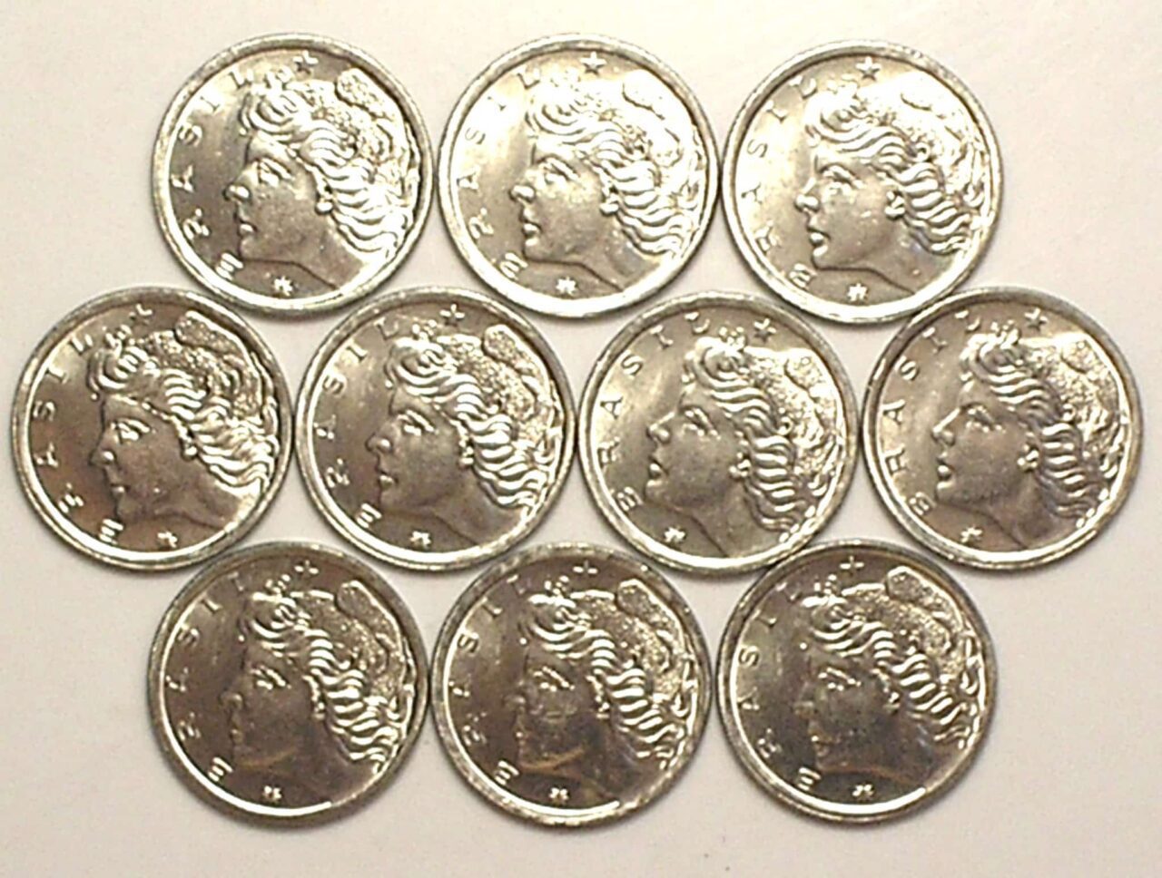 | Casa do Colecionador 10 Moedas de 2 Centavos de 1967 Flor de Cunho - Raro no estado