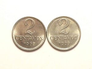 2 Moedas de 2 Centavos de 1967 Flor de Cunho - Raro no estado